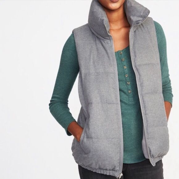 Old Navy Frost Free Zip Up Puffer Vest Gray NEW - Picture 5 of 9